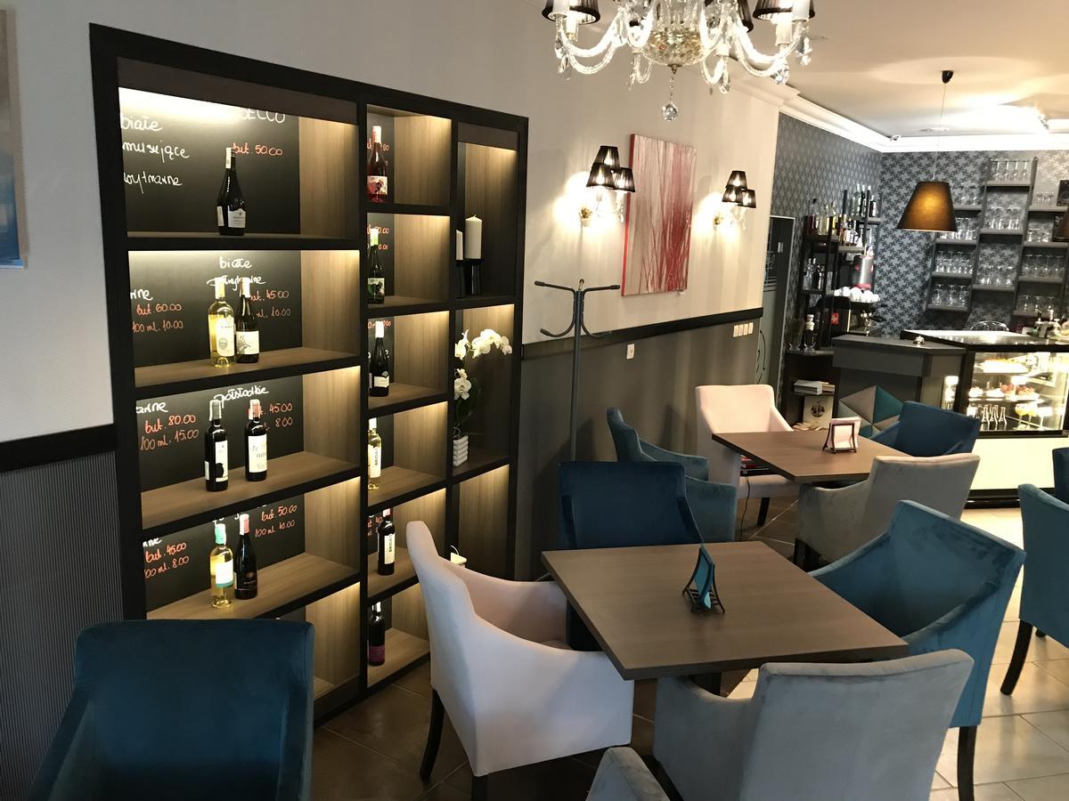 Hotel Marta Oława Εξωτερικό φωτογραφία